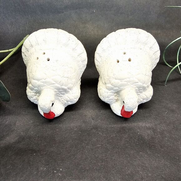 Vintage White Chalkware Plaster Turkey Thanksgiving Salt & Pepper Shakers w/cork - Picture 2 of 10